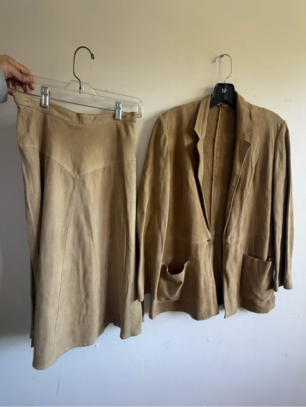 Modello Vintage suede skirt set size 38